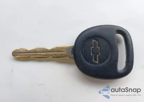 2002 Chevrolet Silverado 1500 Lt from USA, damaged, VIN 2GCEK19T521174222